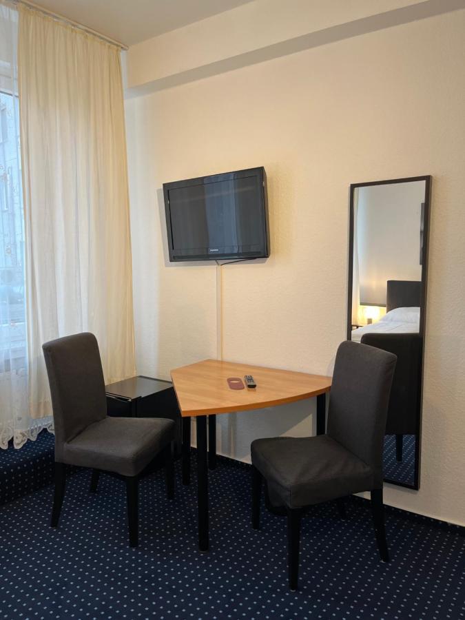 Hotel Schwarzer Baer Hannover Buitenkant foto