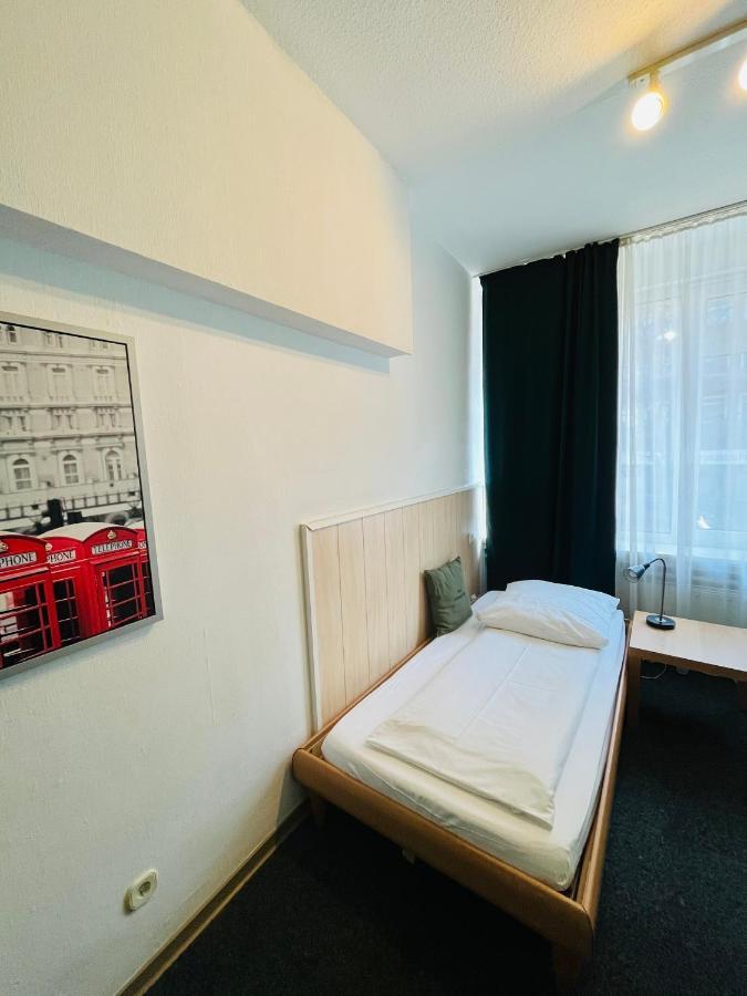 Hotel Schwarzer Baer Hannover Buitenkant foto